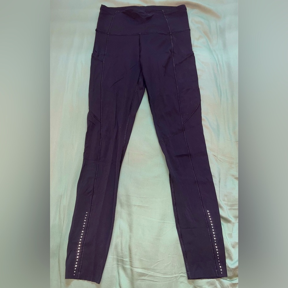 Lululemon Fast & Free 7/8 Tight II *Nulux 25"
Black (First Release), 4, **Flaw
